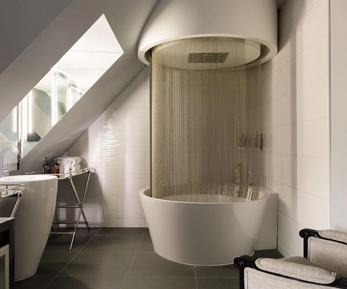 New Republique - Ex Albert's Hotel Paris